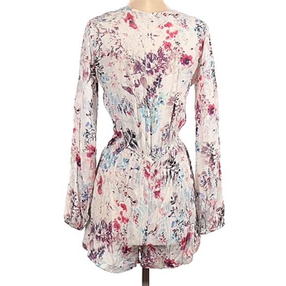 Floral Romper - Picture 2 of 4